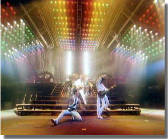 'got a lot of pretty lights...('Hammer to Fall', 1985)